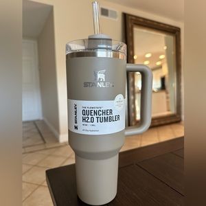 Stanley with Magnolia 40z Stainless Steel 40oz Tumbler BASIC BROWN